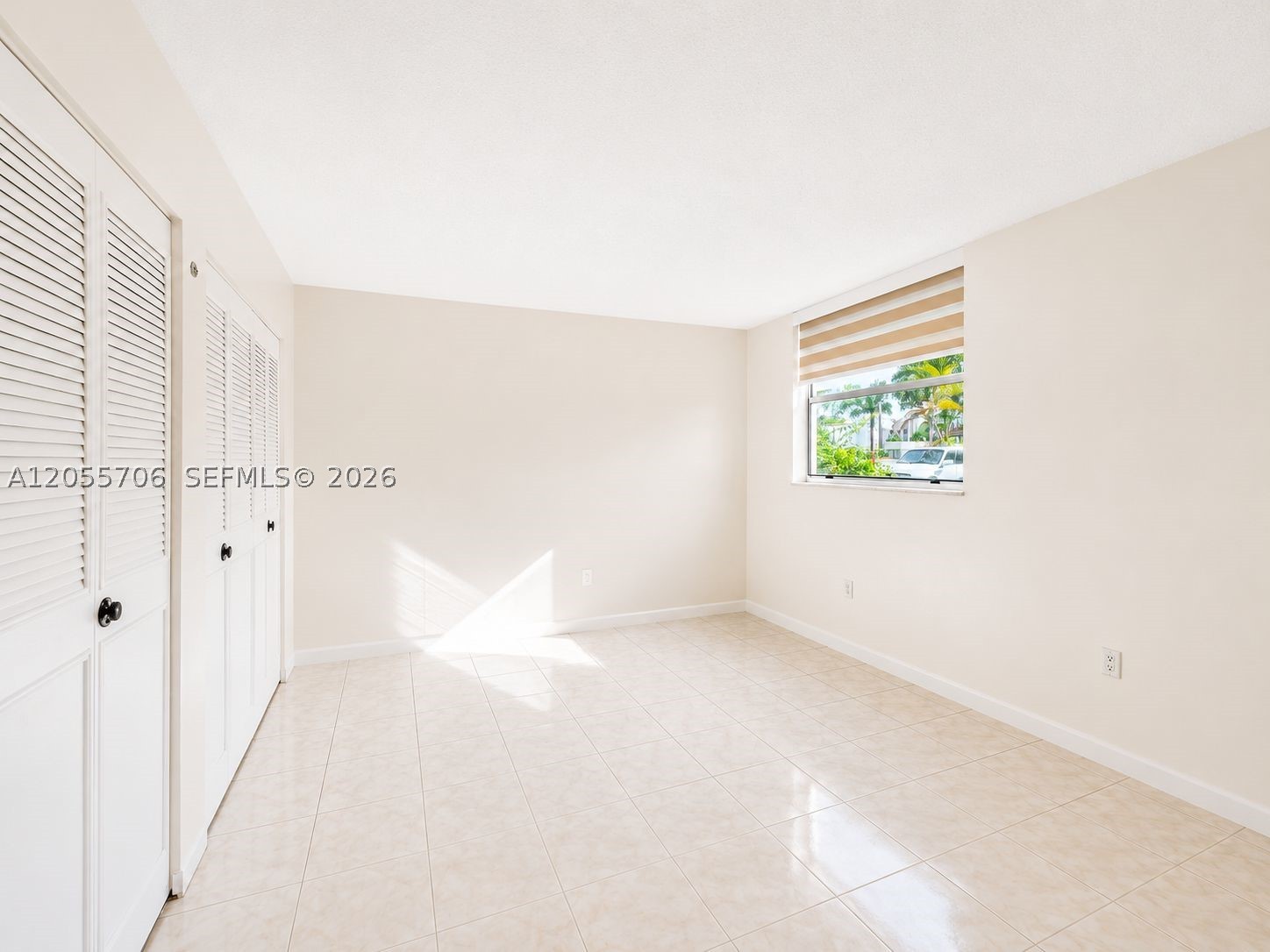 VERSAILLE GARDENS I CONDO - Residential Lease