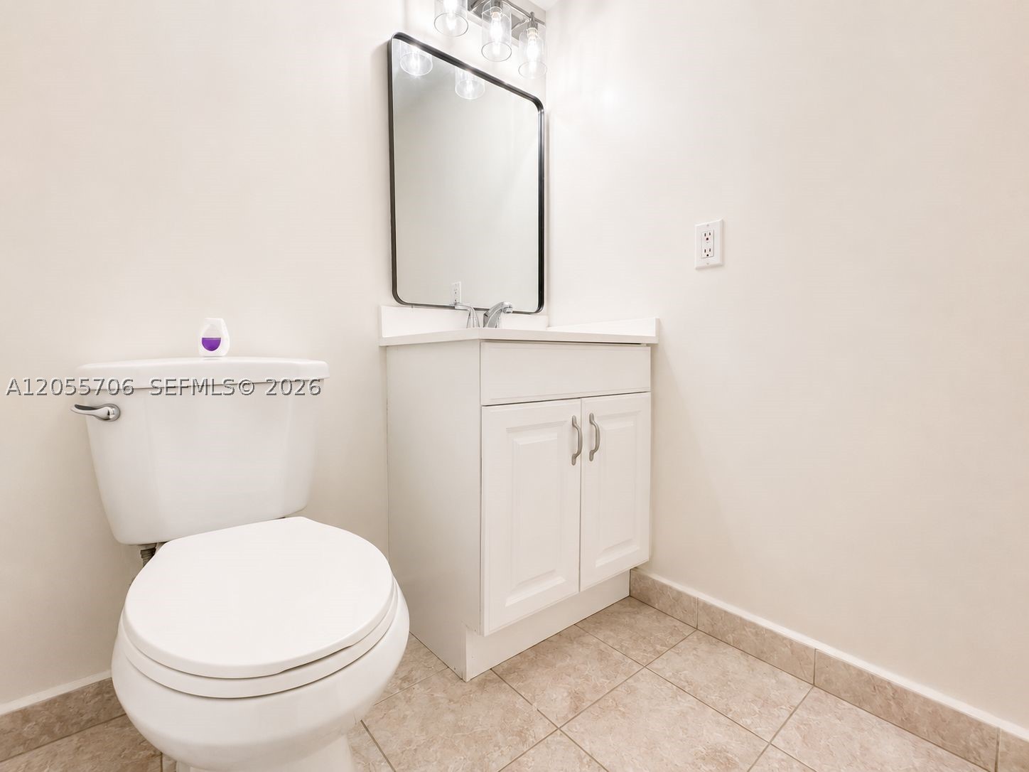 VERSAILLE GARDENS I CONDO - Residential Lease