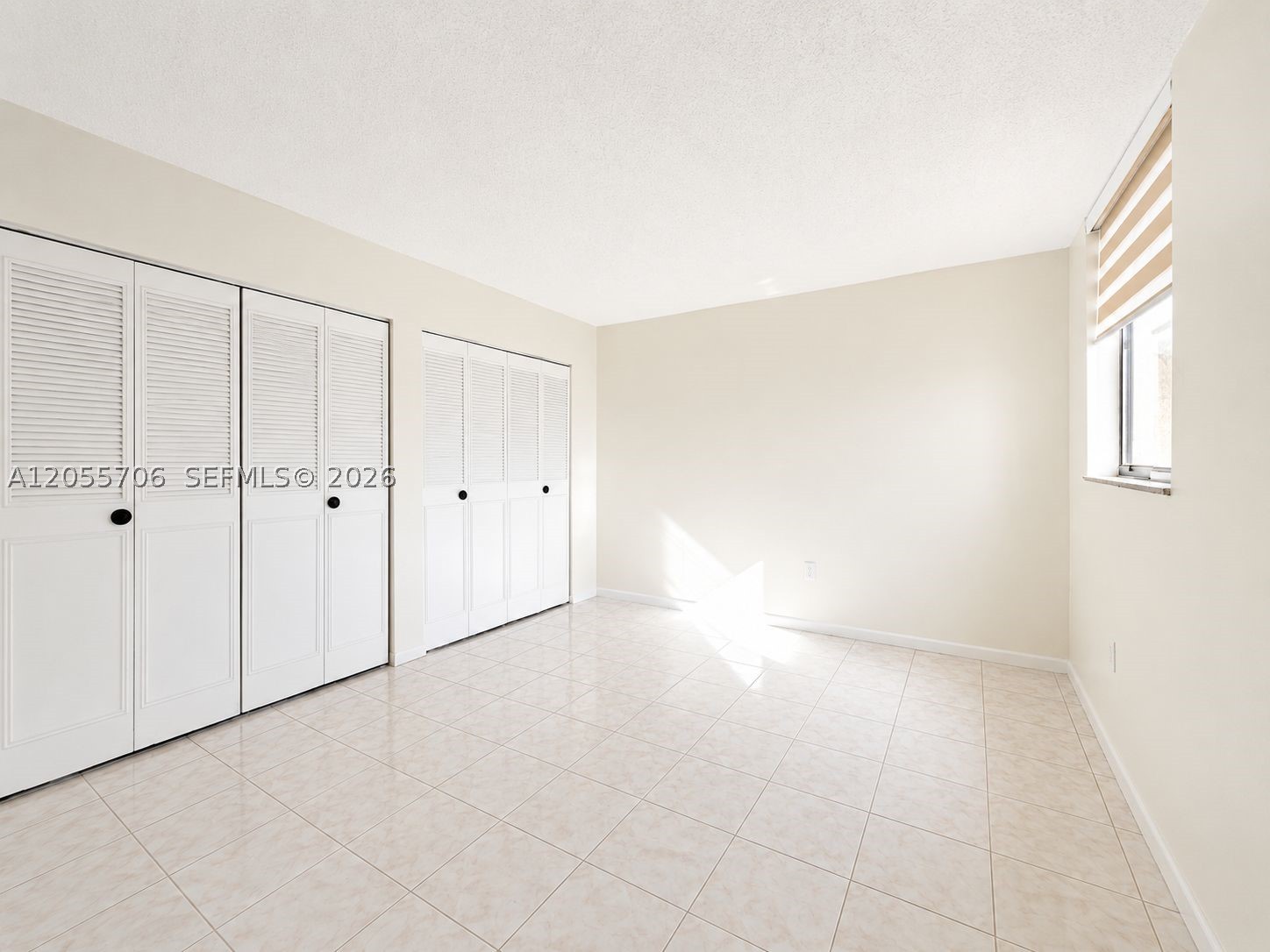 VERSAILLE GARDENS I CONDO - Residential Lease