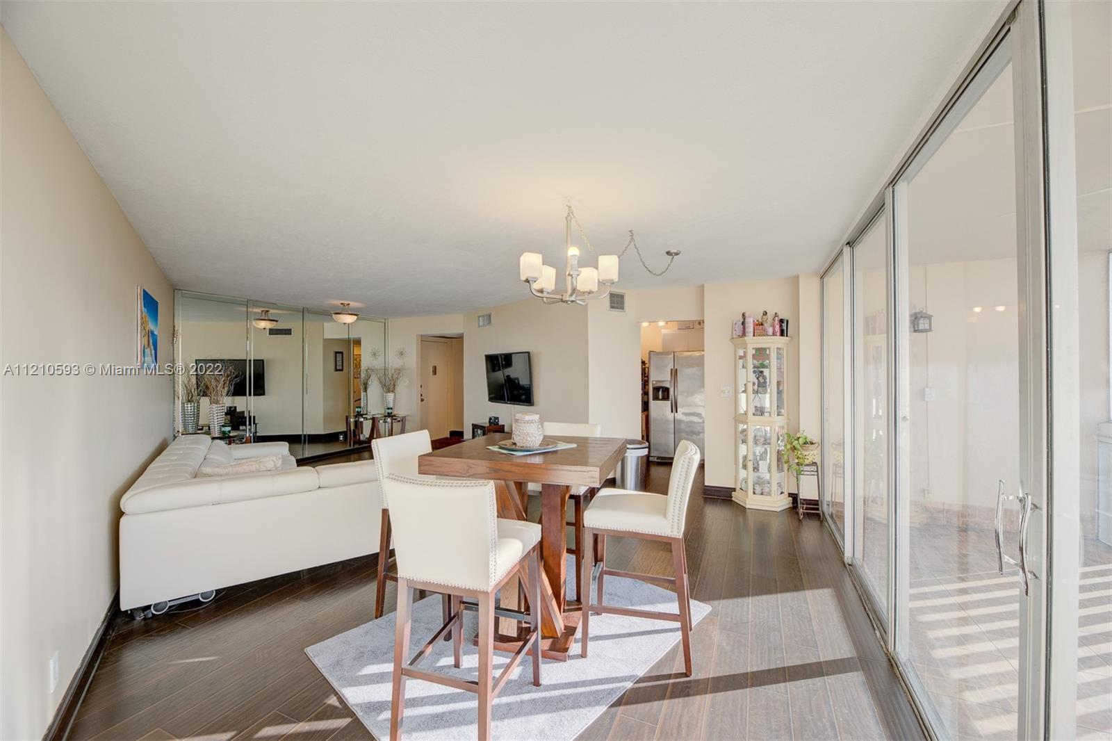 ENVIRON I CONDO 9 - Residential