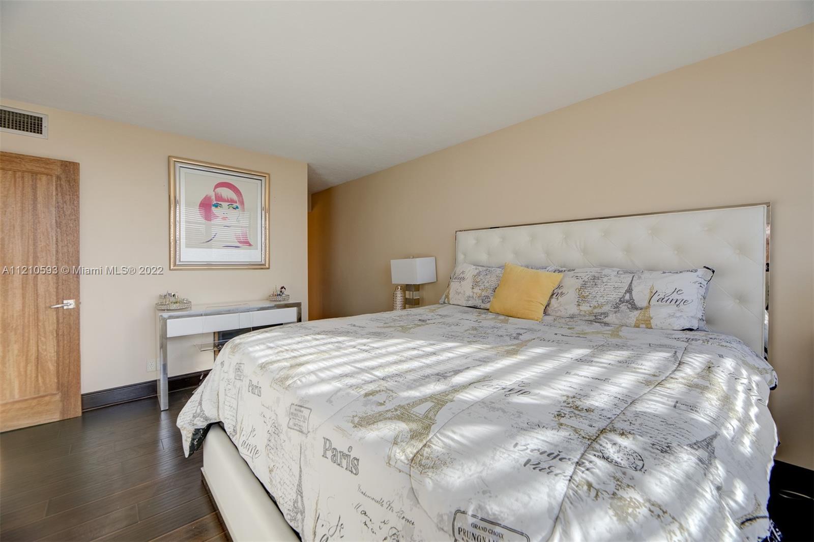 ENVIRON I CONDO 9 - Residential