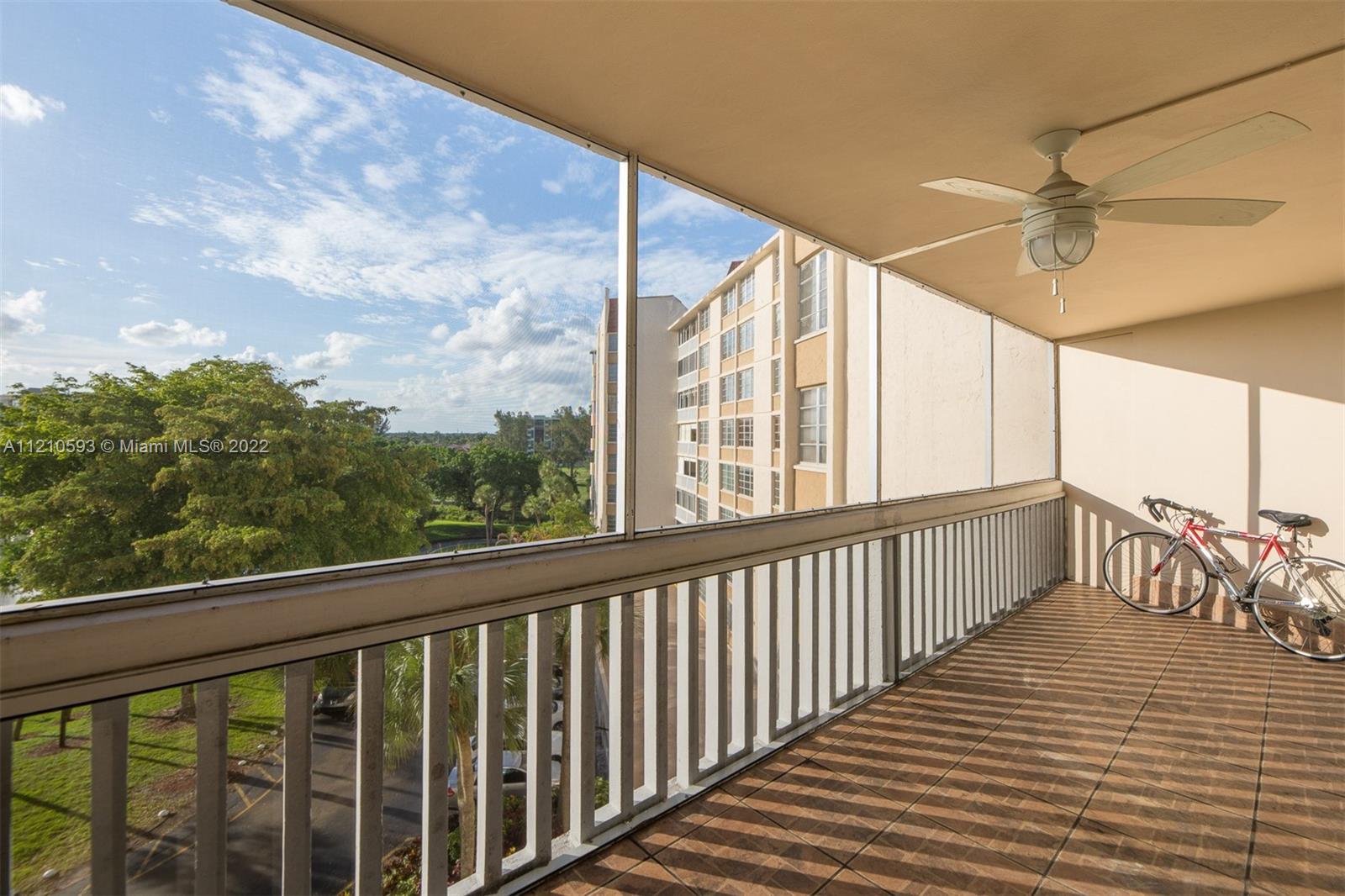 ENVIRON I CONDO 9 - Residential
