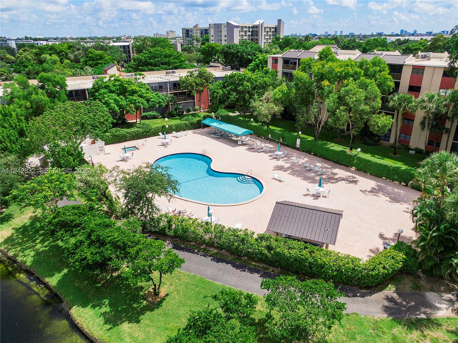 CYPRESS BEND CONDOMINIUM - Residential