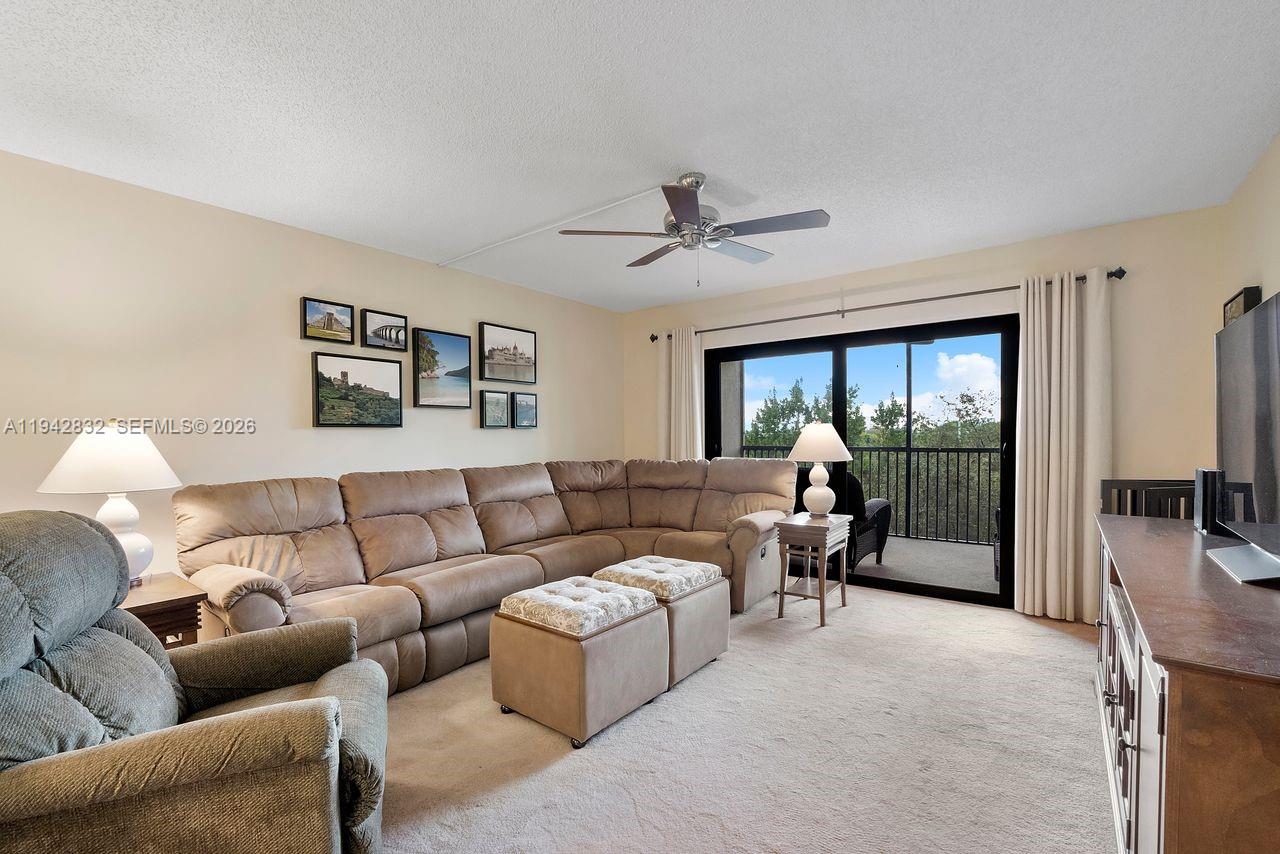 CYPRESS BEND CONDOMINIUM - Residential