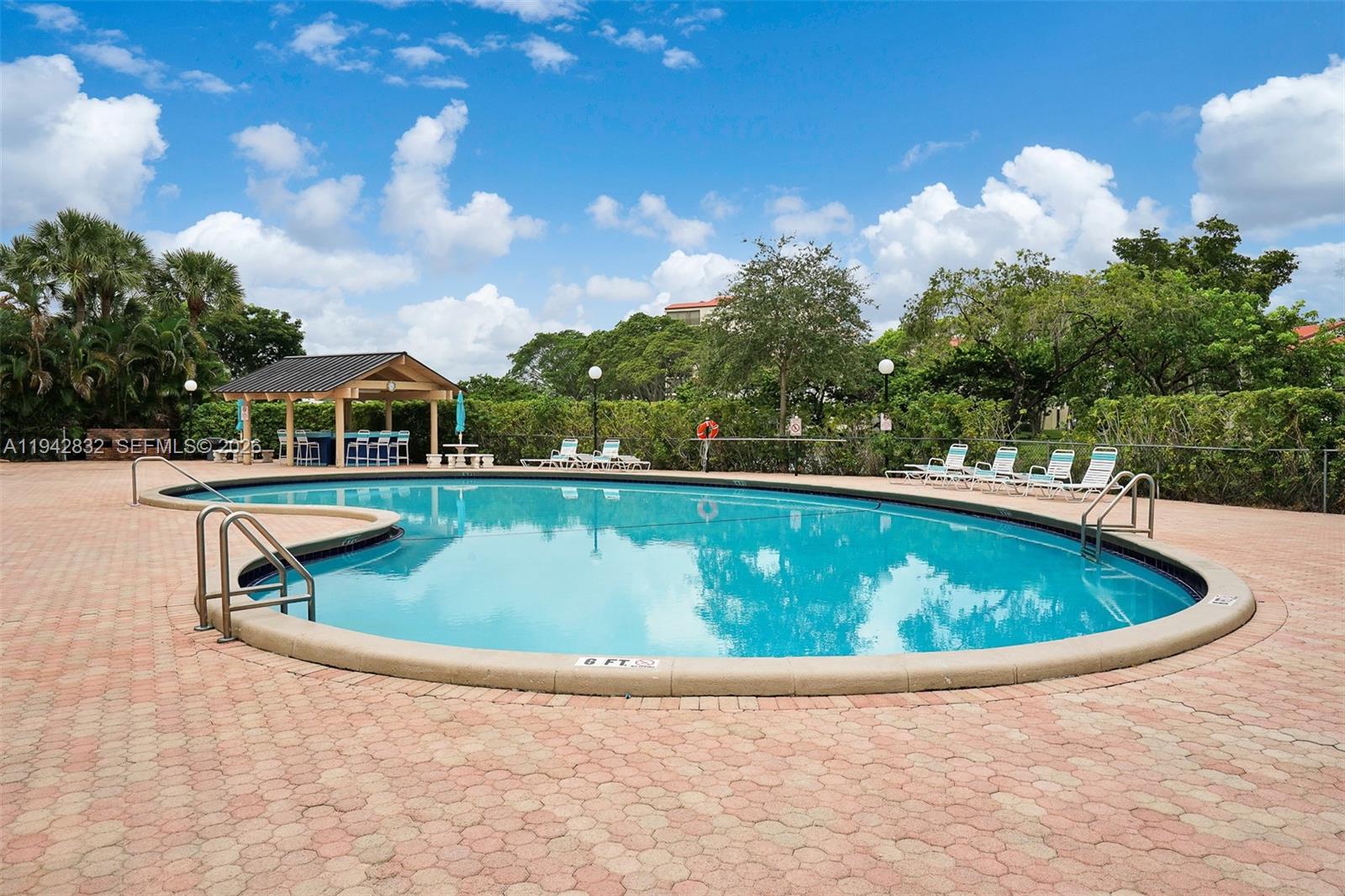CYPRESS BEND CONDOMINIUM - Residential