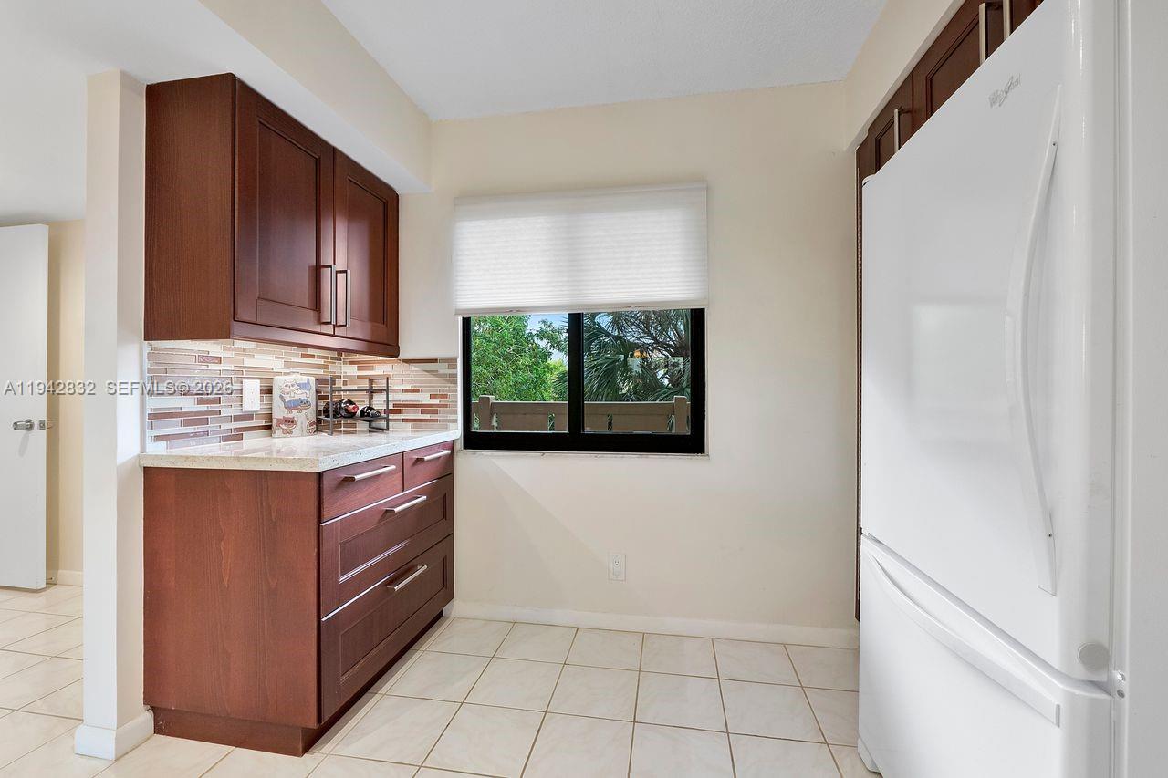 CYPRESS BEND CONDOMINIUM - Residential