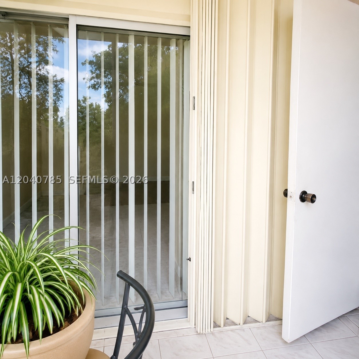 CAMBRIDGE HOUSE EAST - Residential Lease