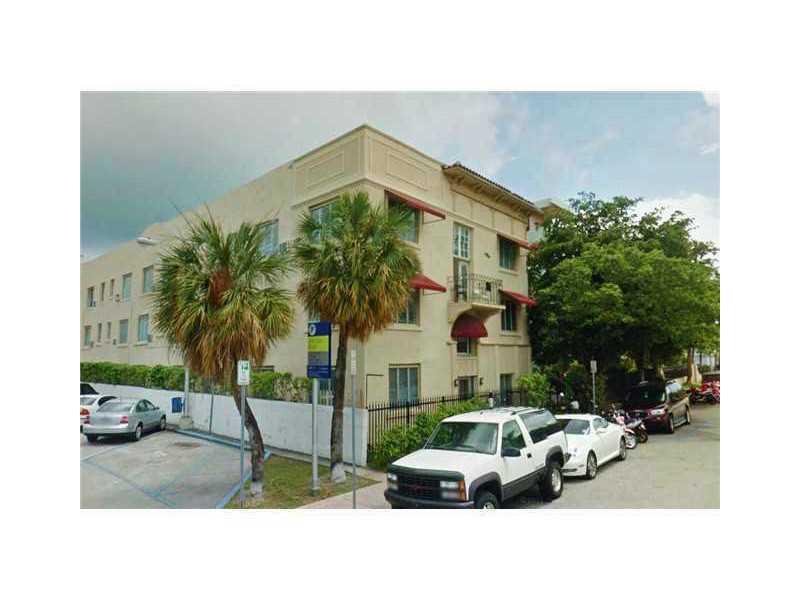 Large Unfurnished 1/1BR near Lincoln RD. Unit is located in a very charming and quiet Art Deco Building. Only 1/2 Block to Famous Lincoln Rd. Unit available Dec 02. Laundry facility in the building. Gated and secure entry . Plenty of residential street pa rking. Tenant screening required. 1st, last and security required to move in.