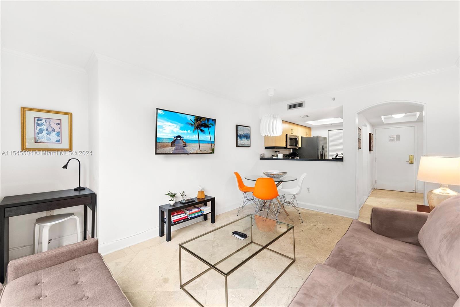 THE MUTINY CONDO - Residential