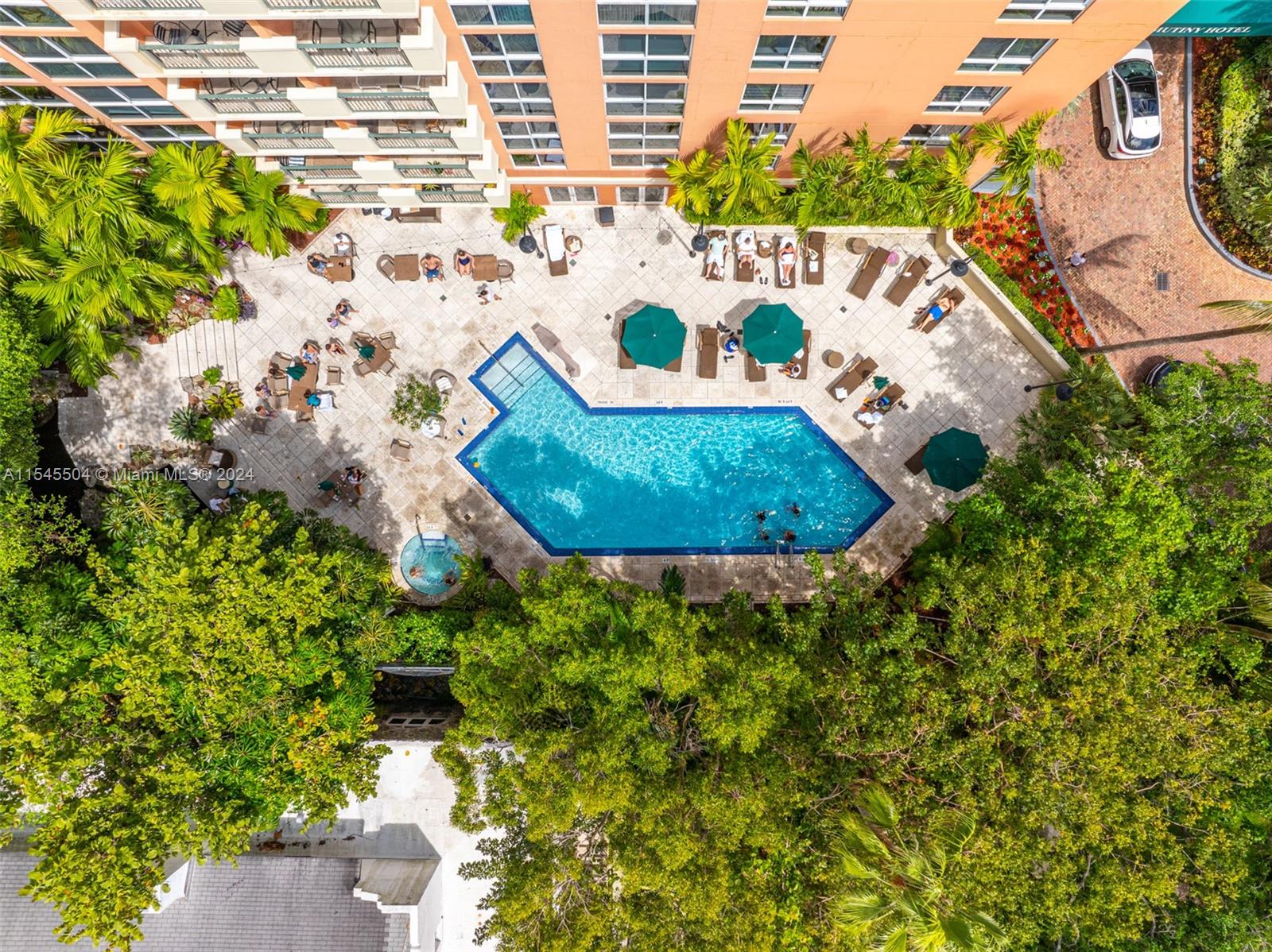 THE MUTINY CONDO - Residential