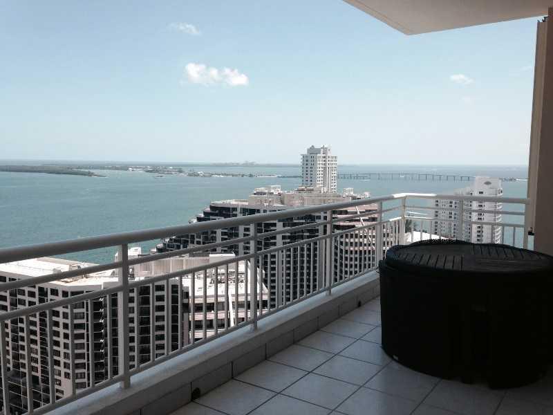 Large 3 bed, 2 bedroom is used as TV family room. Enjoy excellent amenities on prestigious Brickell Key.