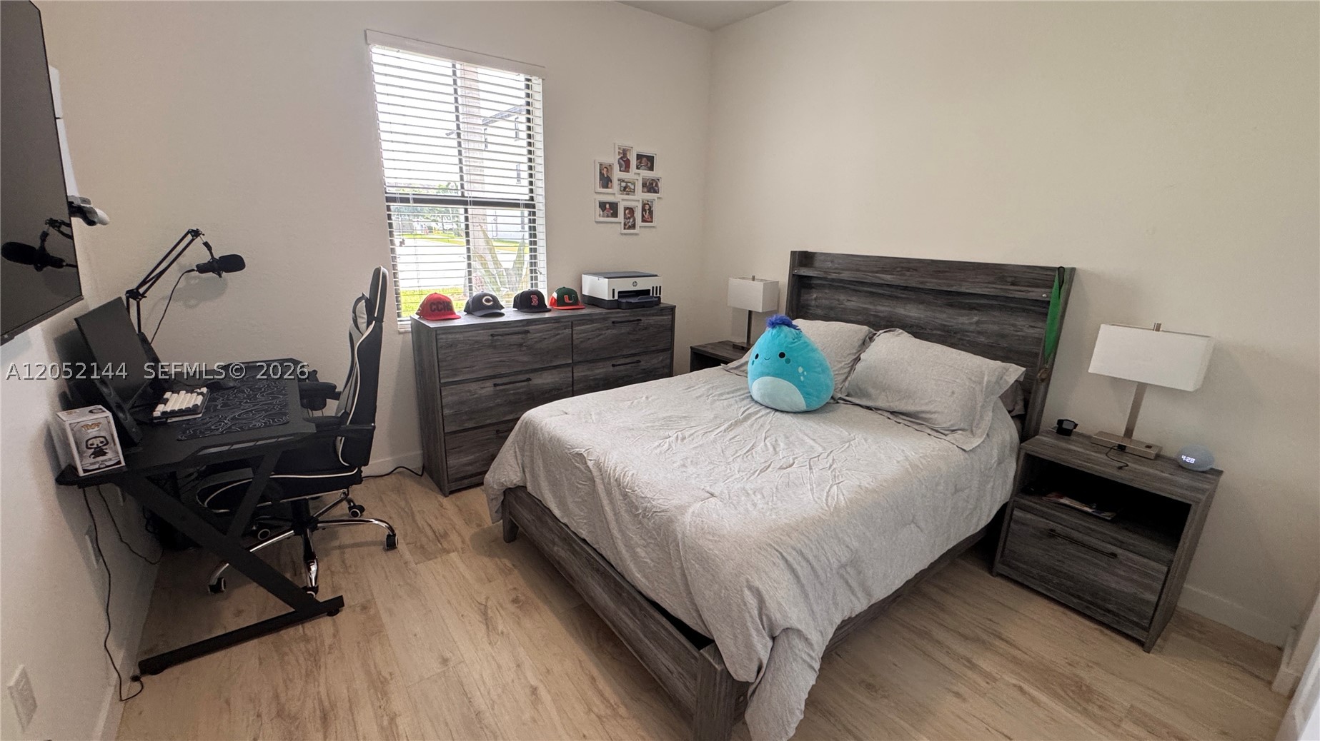 CENTURY PARK SOUTH - Residential Lease
