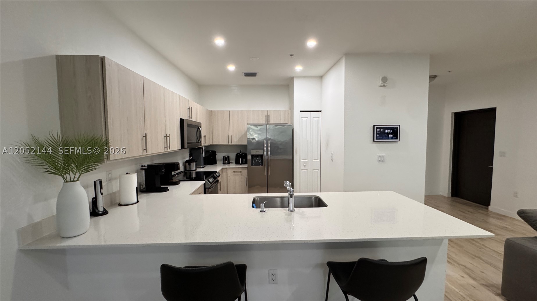 CENTURY PARK SOUTH - Residential Lease