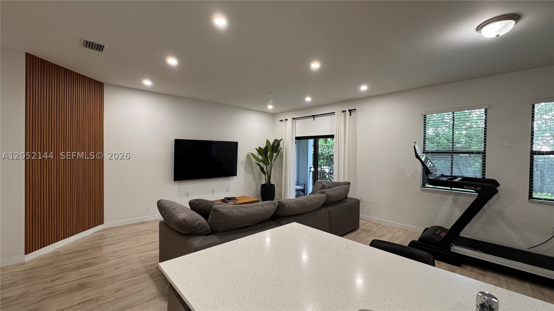 CENTURY PARK SOUTH - Residential Lease
