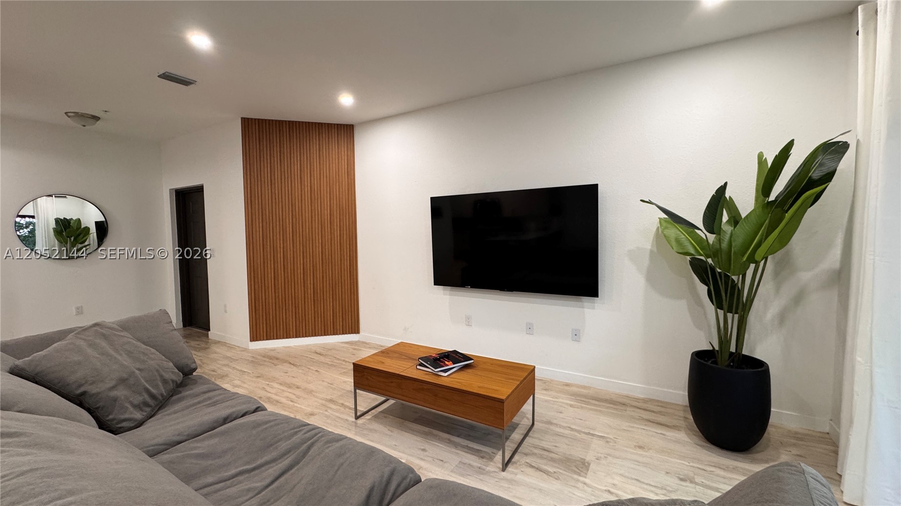 CENTURY PARK SOUTH - Residential Lease