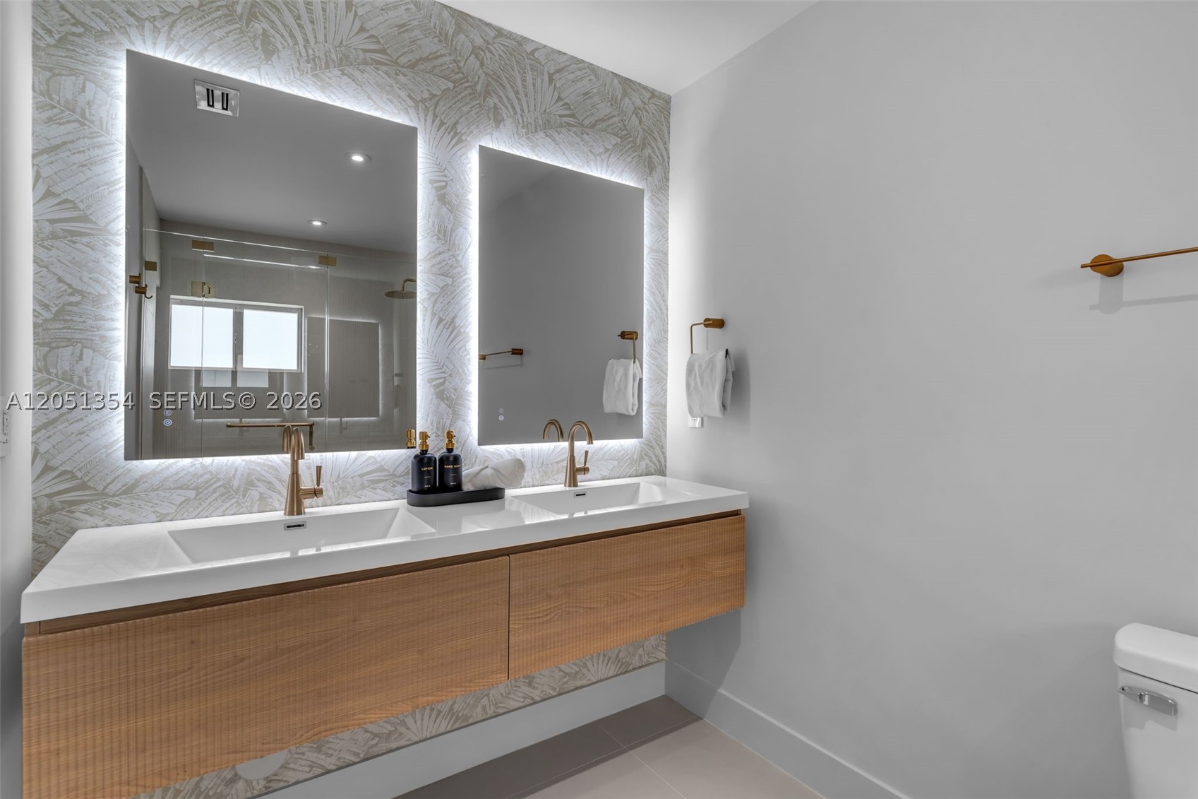 KINGS HIGHWAY HOMESITES - Residential