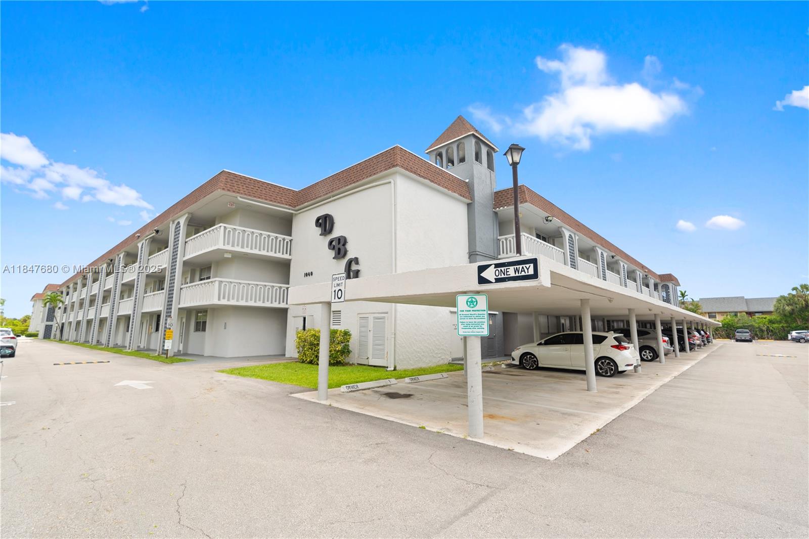 DEERFIELD BEACH GARDENS C - Residential