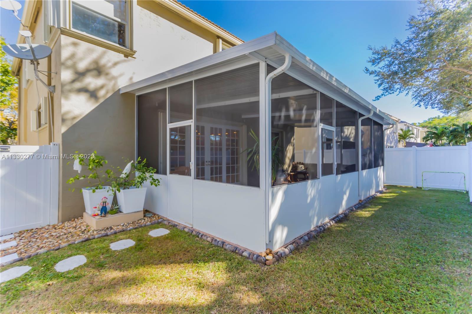 RIVIERA ISLES III - Residential