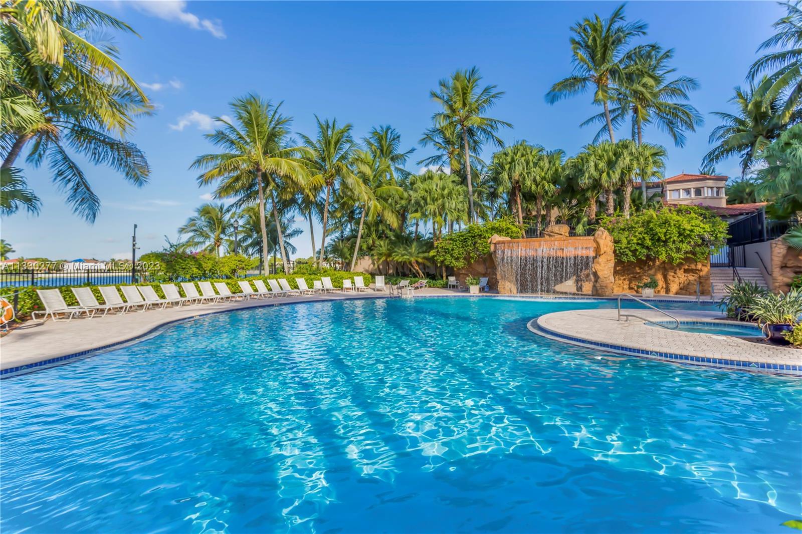 RIVIERA ISLES III - Residential