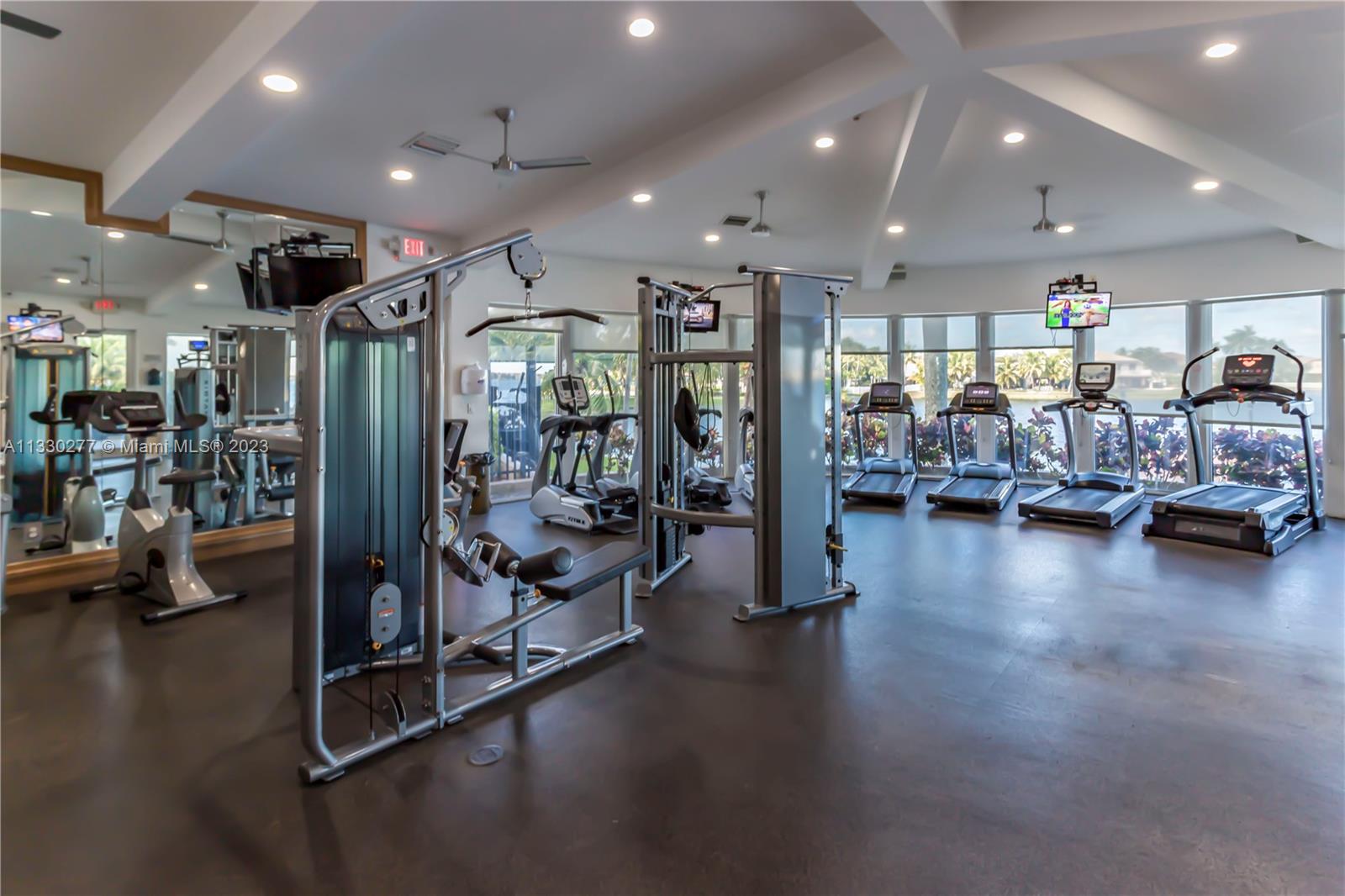 RIVIERA ISLES III - Residential