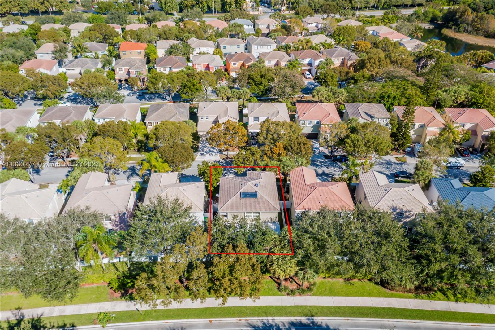 RIVIERA ISLES III - Residential