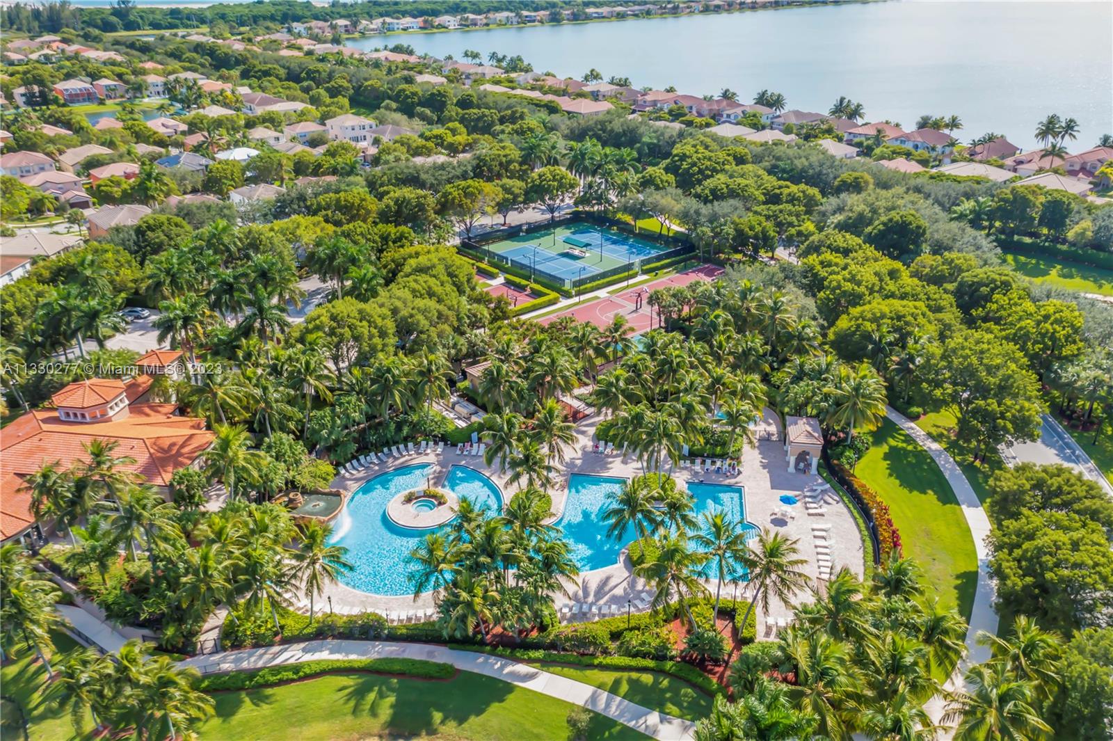 RIVIERA ISLES III - Residential