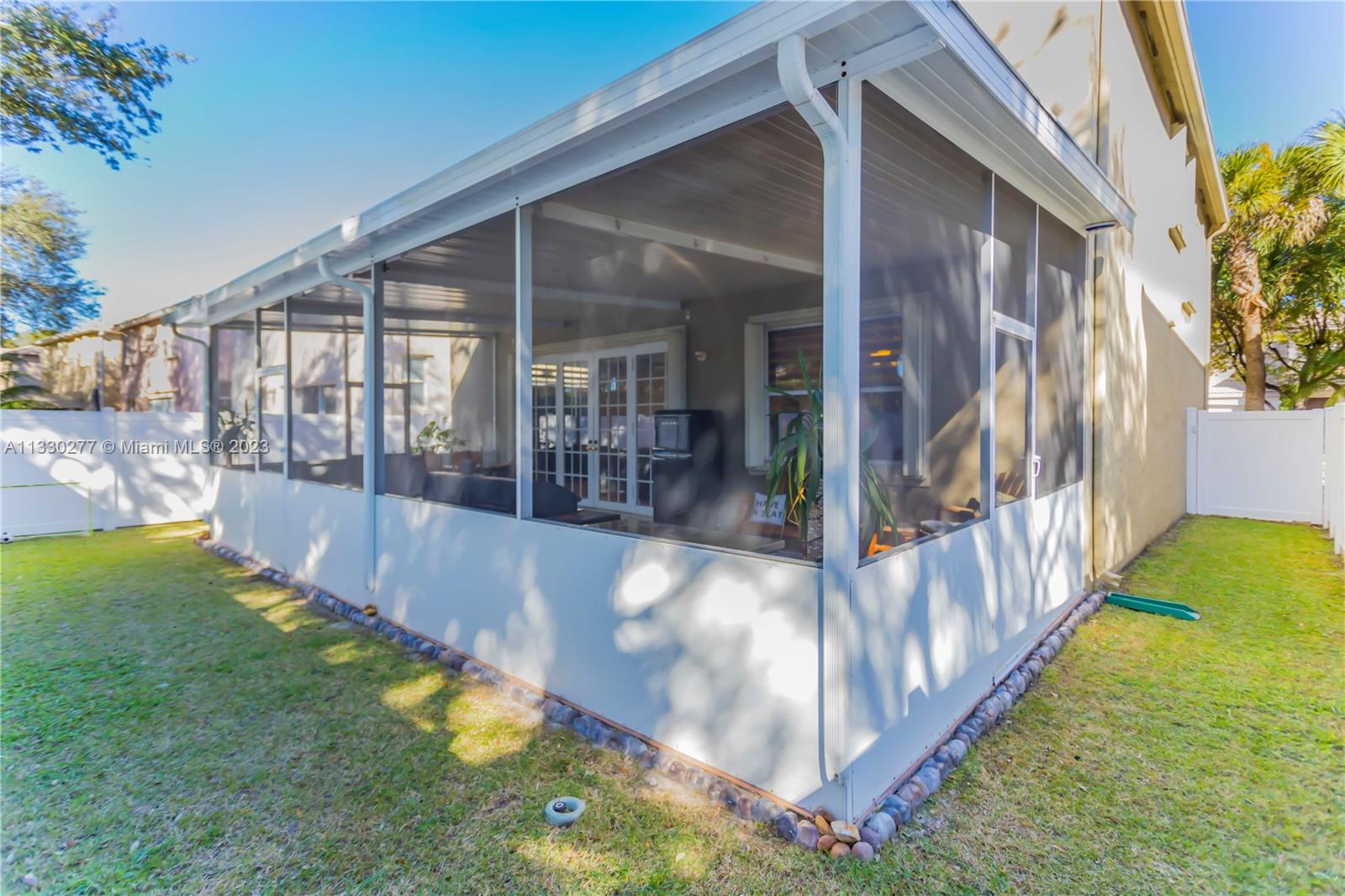 RIVIERA ISLES III - Residential