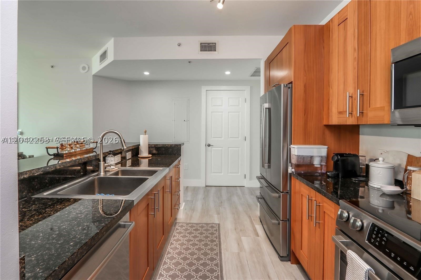 1300 PONCE CONDO - Residential Lease