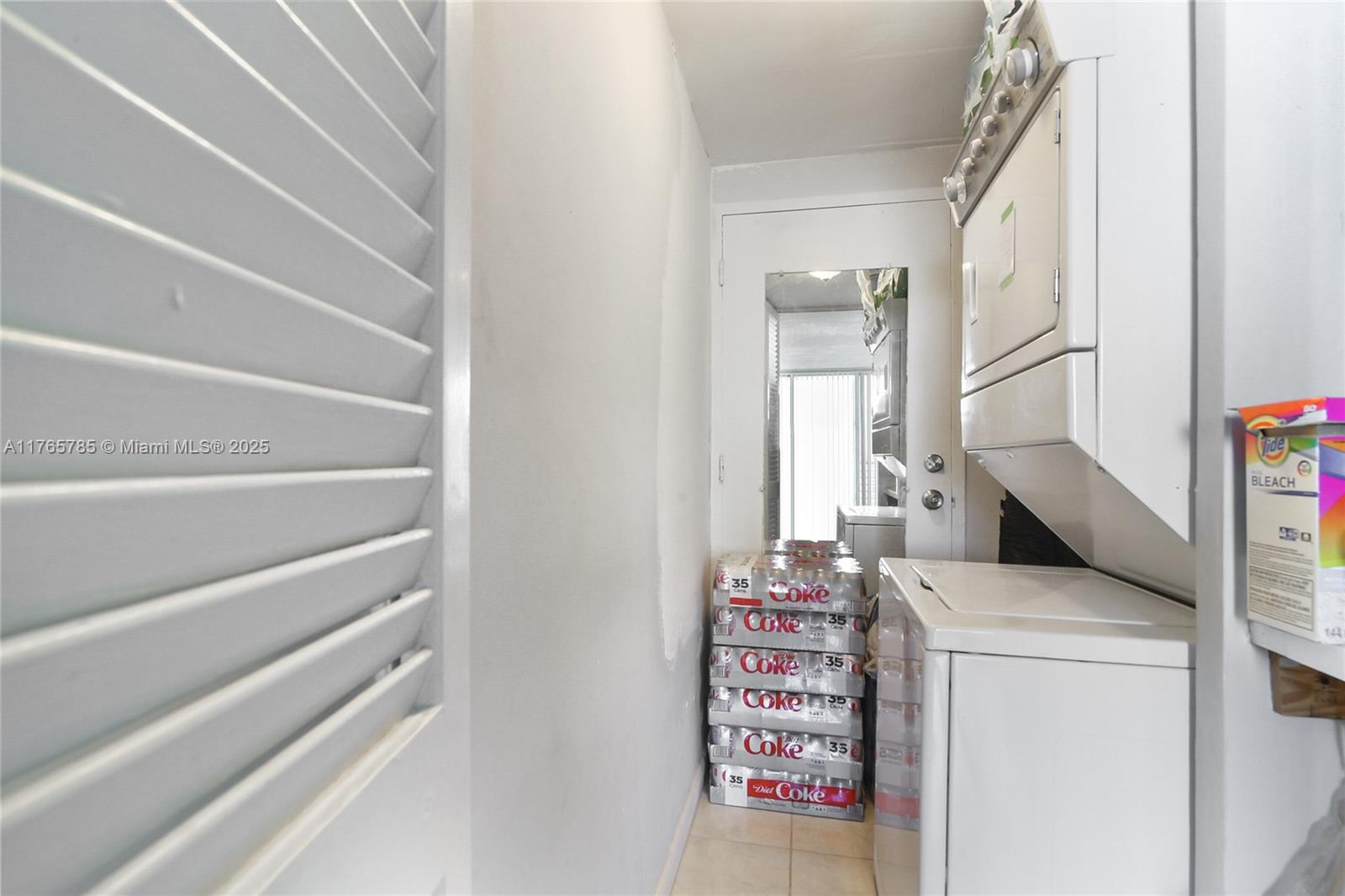 HOME TOWER CONDO - Residential Lease
