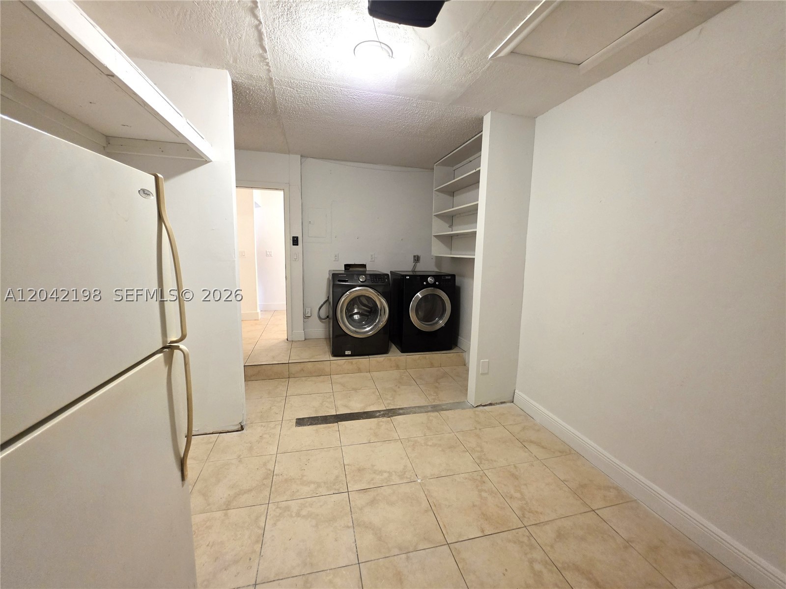 Camelot Two Condo - Residential