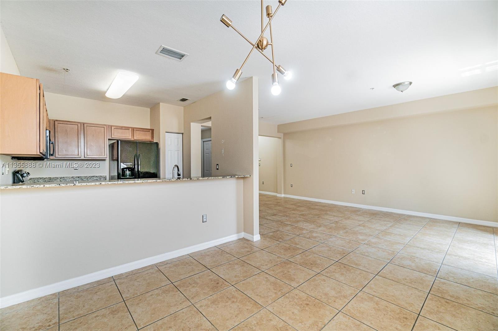 CORONADO AT DORAL VII CON - Residential Lease