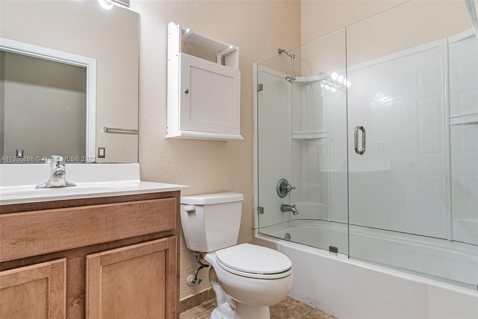 CORONADO AT DORAL VII CON - Residential Lease