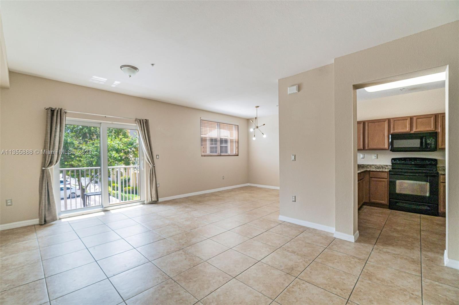 CORONADO AT DORAL VII CON - Residential Lease