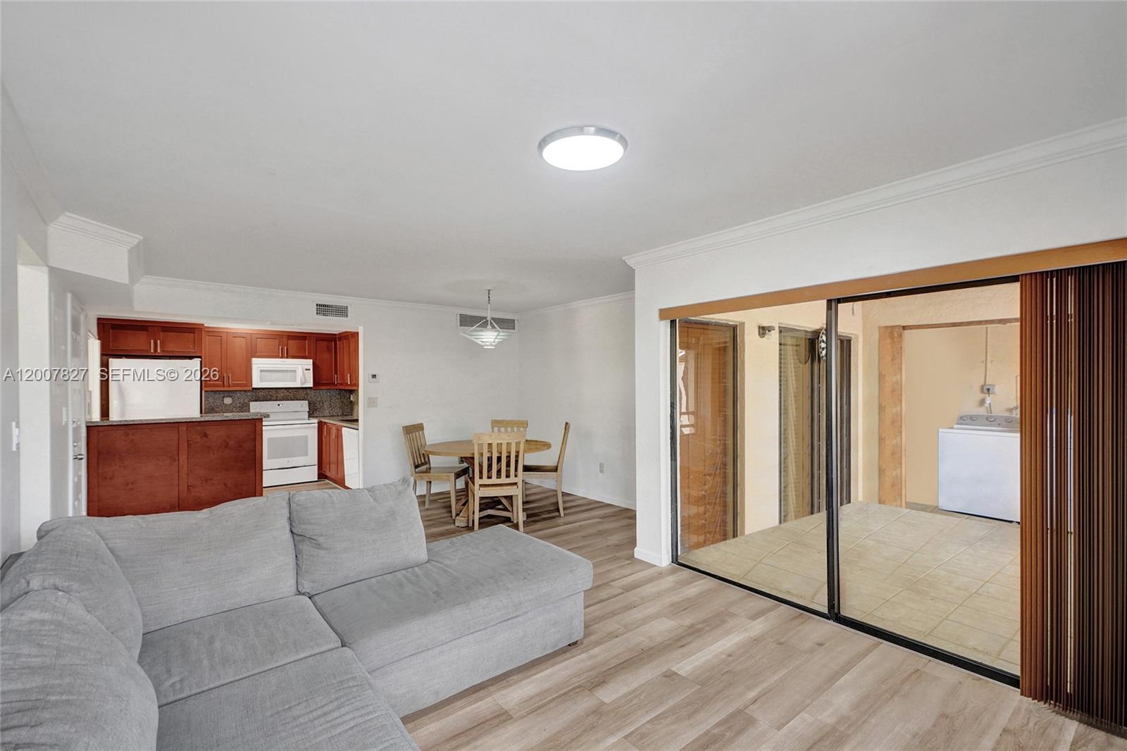 QUATRAINE CONDO I PH I - Residential