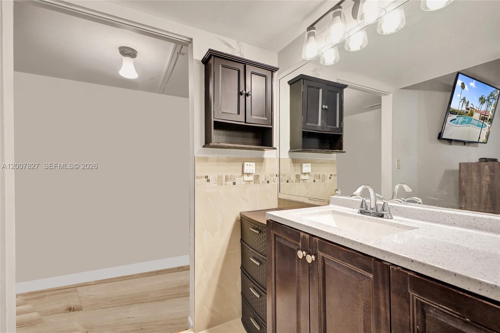 QUATRAINE CONDO I PH I - Residential