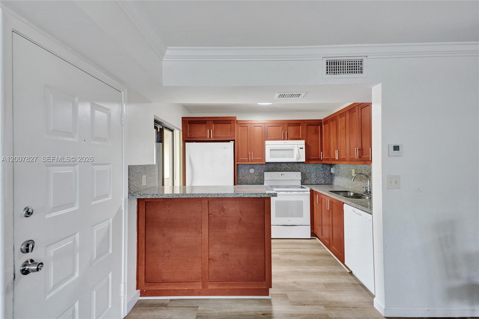 QUATRAINE CONDO I PH I - Residential