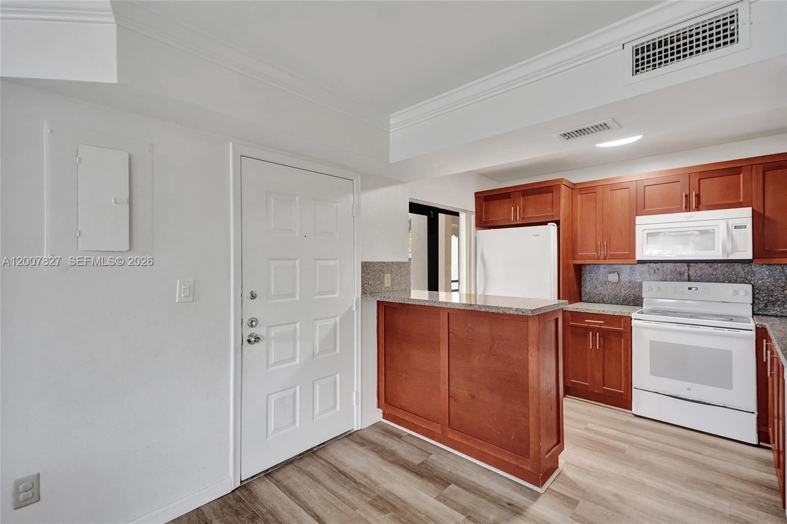 QUATRAINE CONDO I PH I - Residential