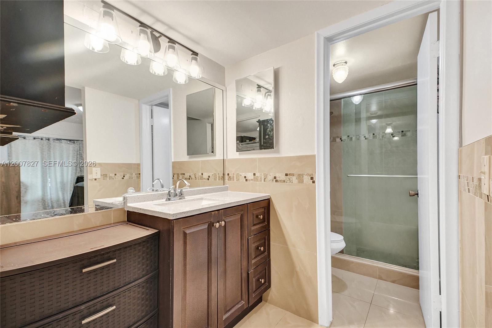QUATRAINE CONDO I PH I - Residential
