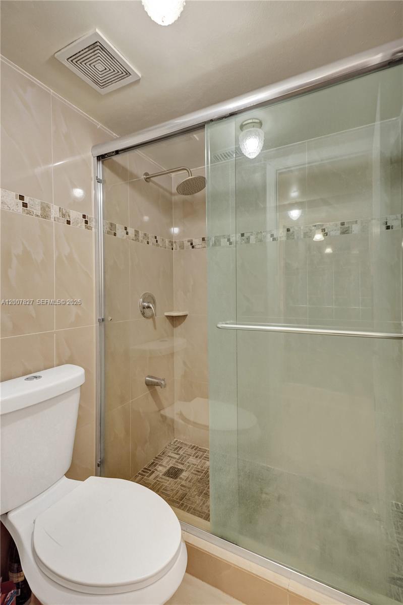 QUATRAINE CONDO I PH I - Residential