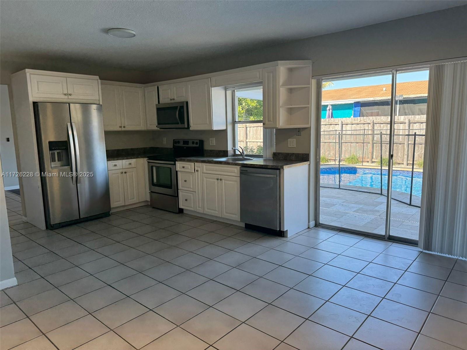 NORTH LAUDERDALE VILLAGE - Residential
