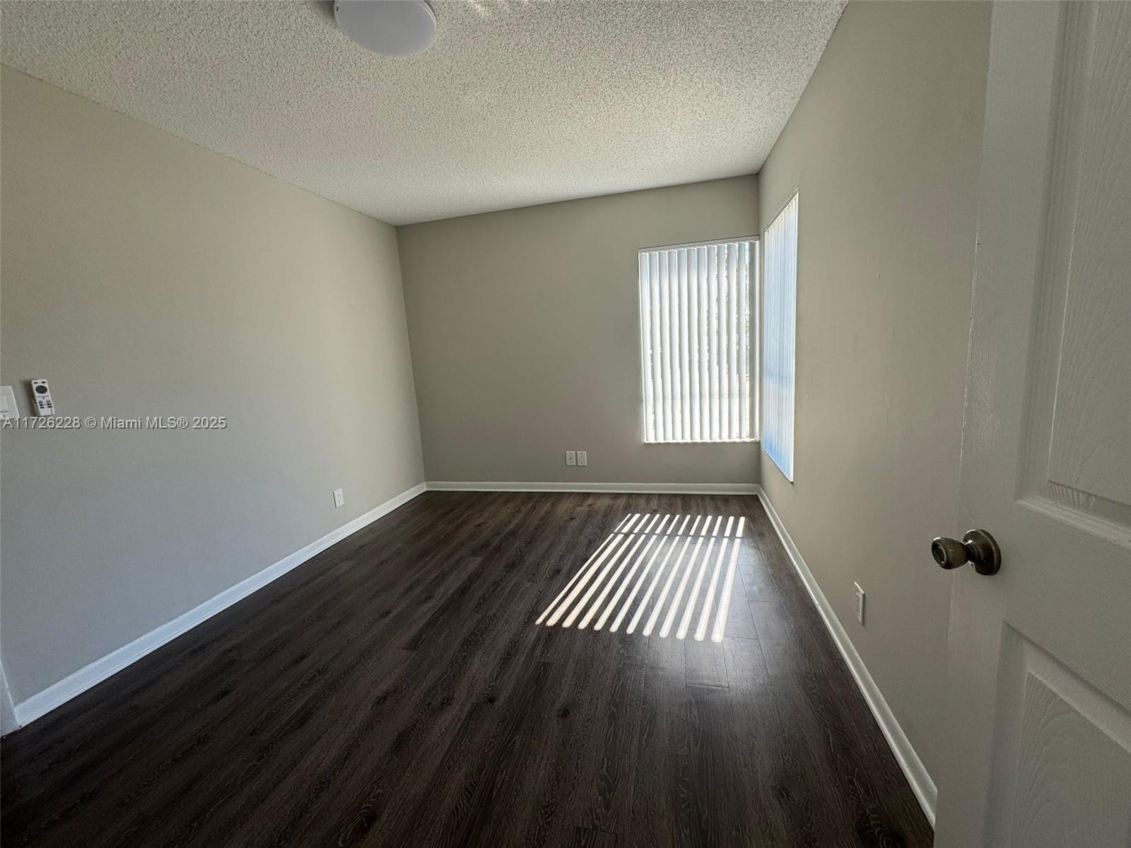 NORTH LAUDERDALE VILLAGE - Residential