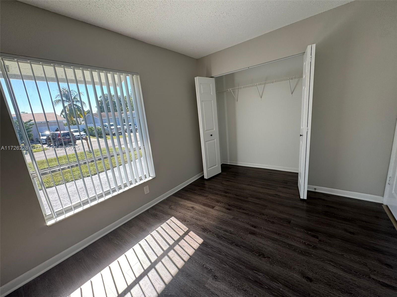 NORTH LAUDERDALE VILLAGE - Residential
