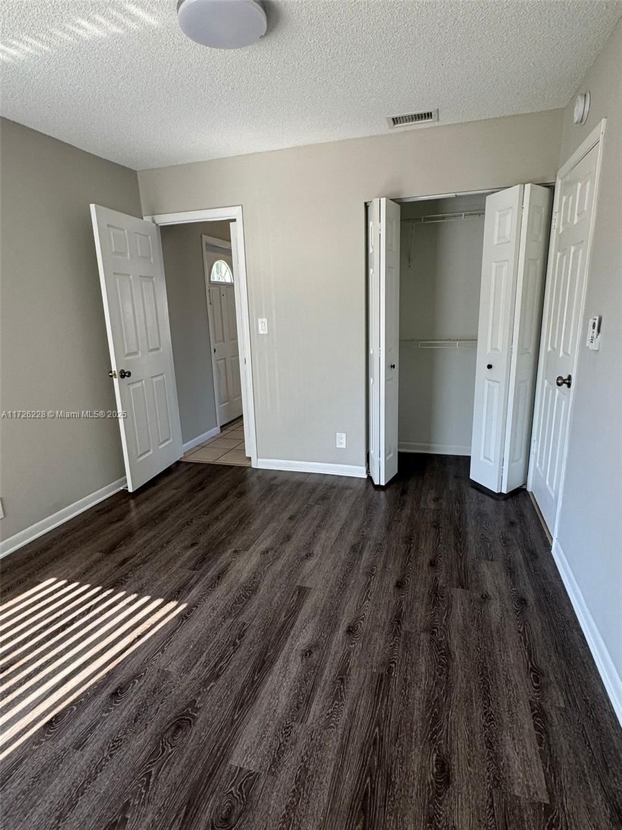 NORTH LAUDERDALE VILLAGE - Residential