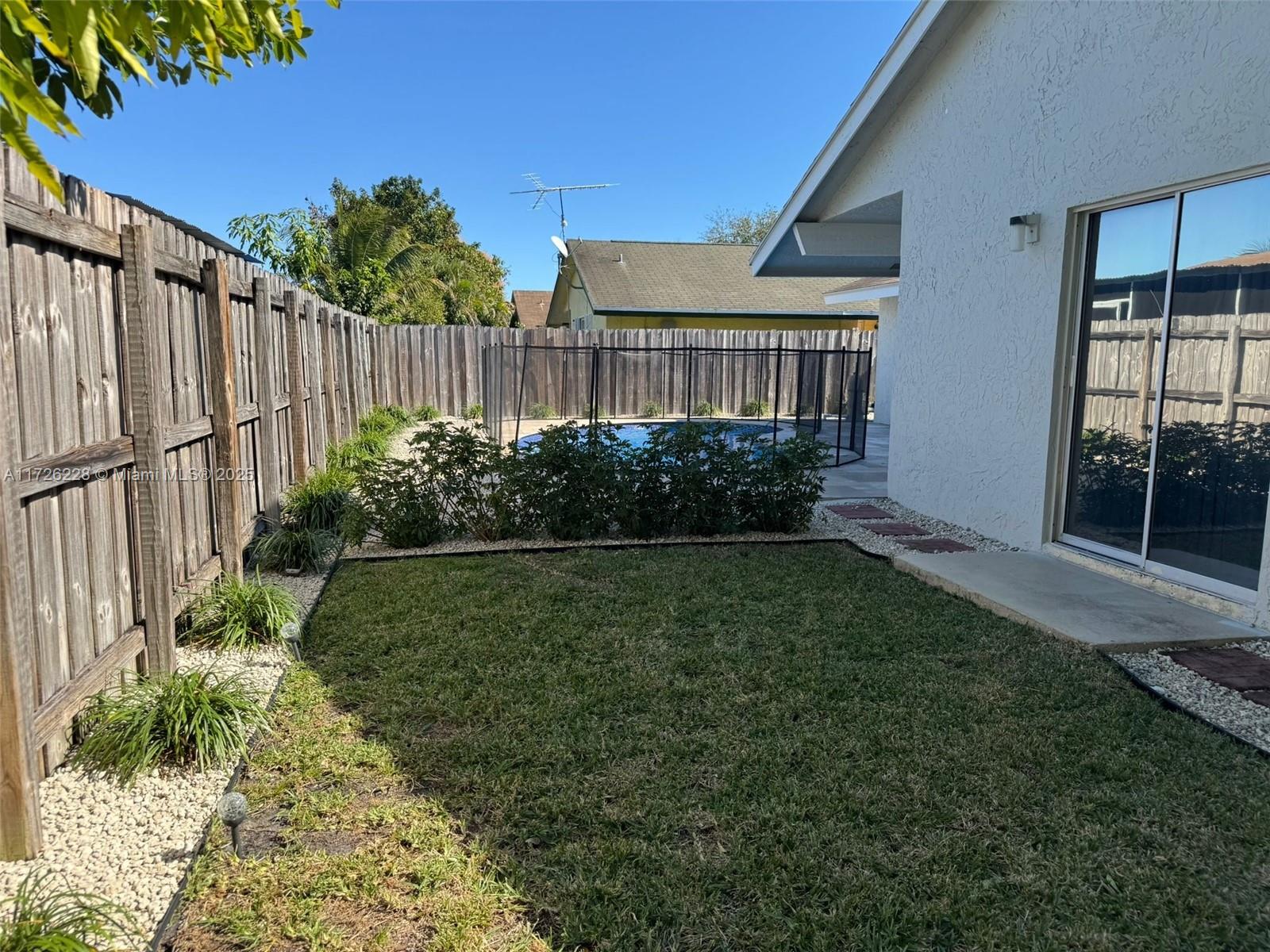 NORTH LAUDERDALE VILLAGE - Residential