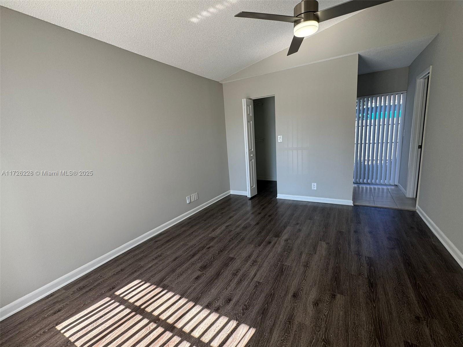 NORTH LAUDERDALE VILLAGE - Residential