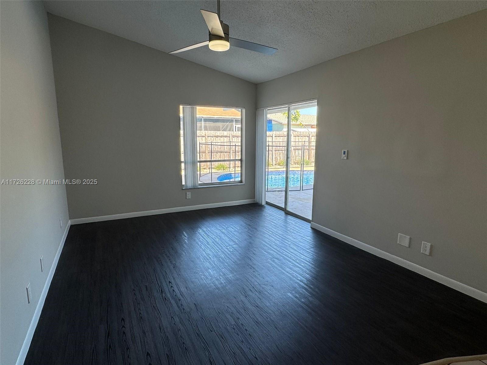 NORTH LAUDERDALE VILLAGE - Residential