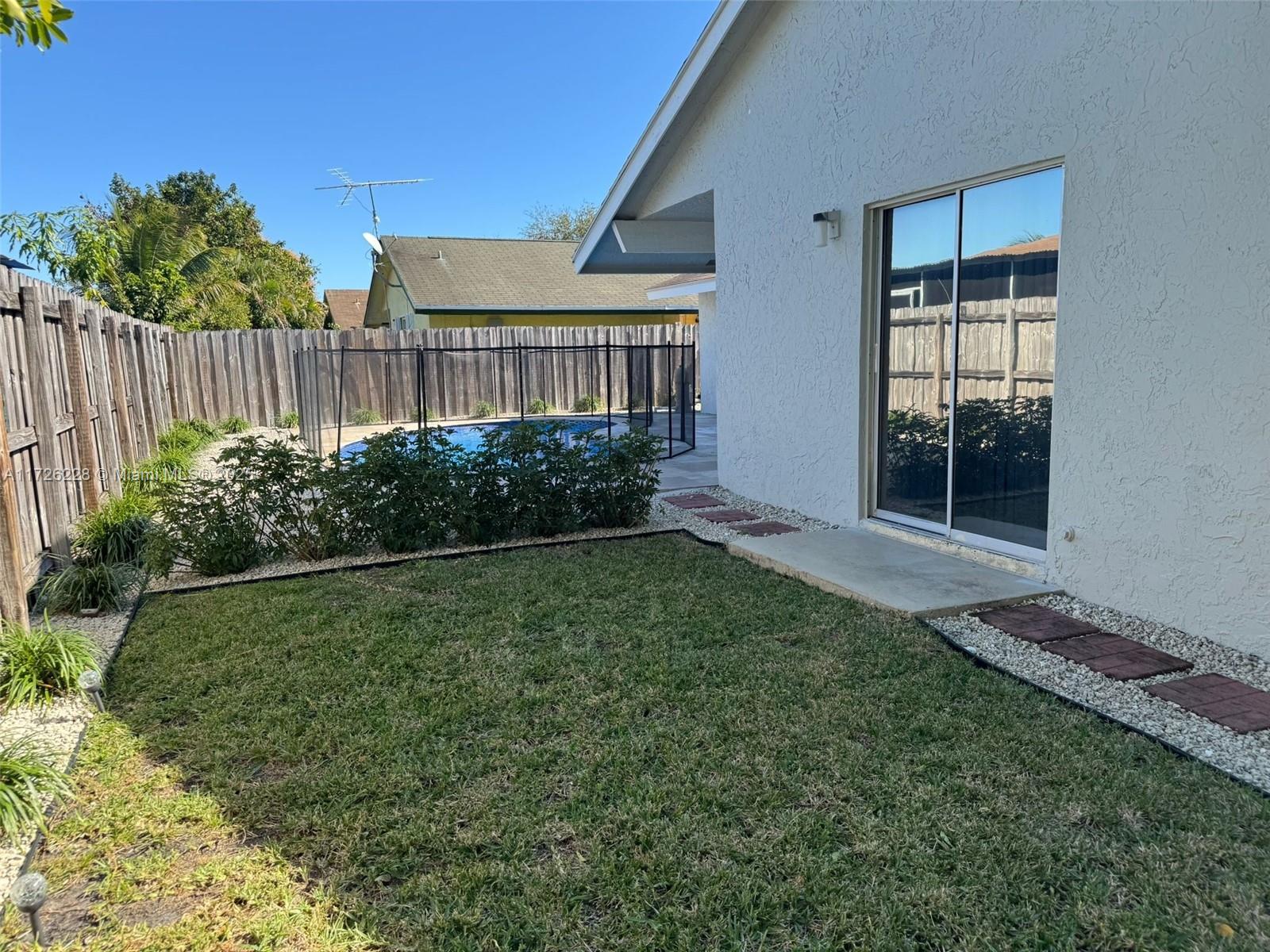 NORTH LAUDERDALE VILLAGE - Residential