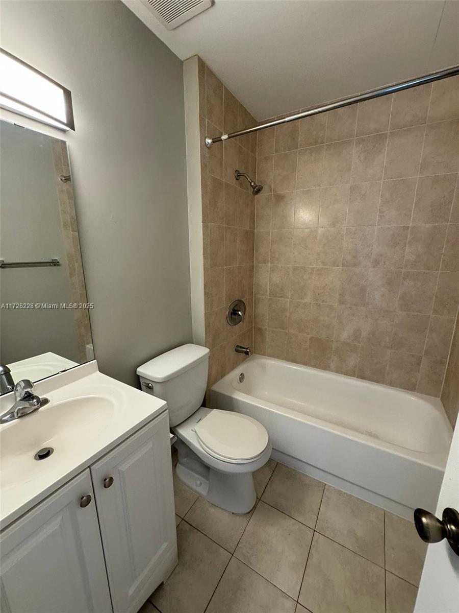 NORTH LAUDERDALE VILLAGE - Residential