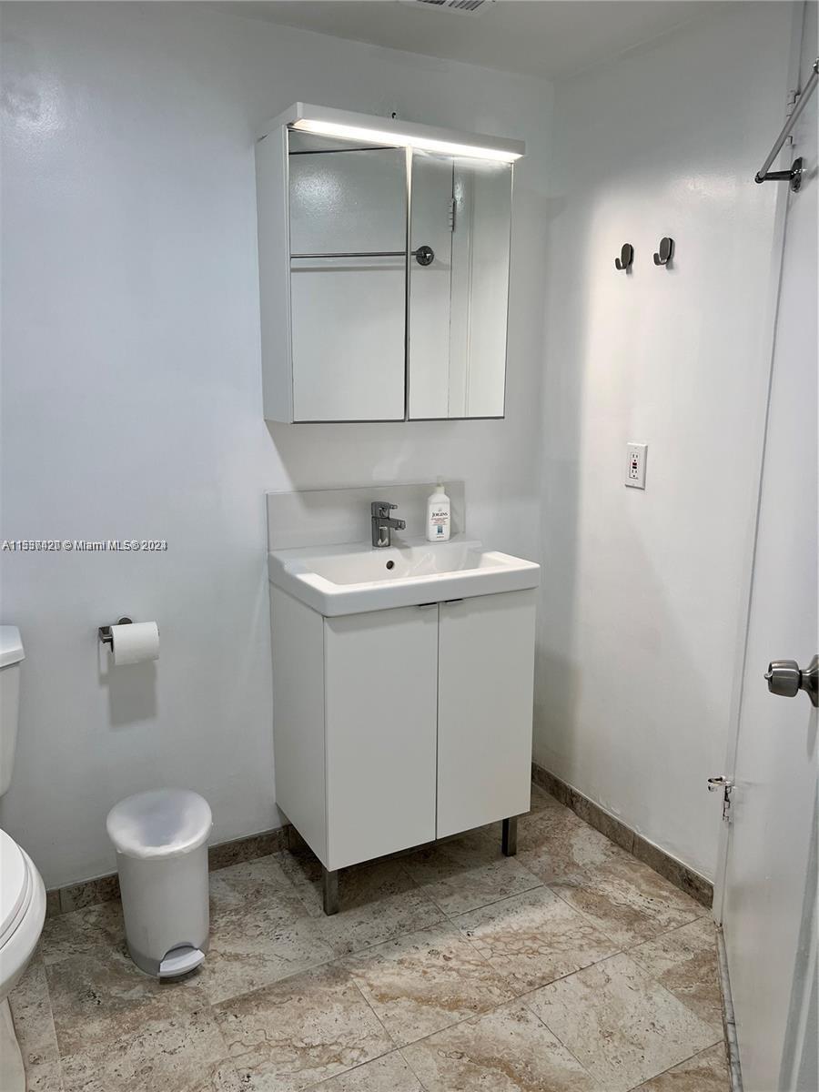 ANTIGUA AT CNTRY CLUBOF M - Residential Lease