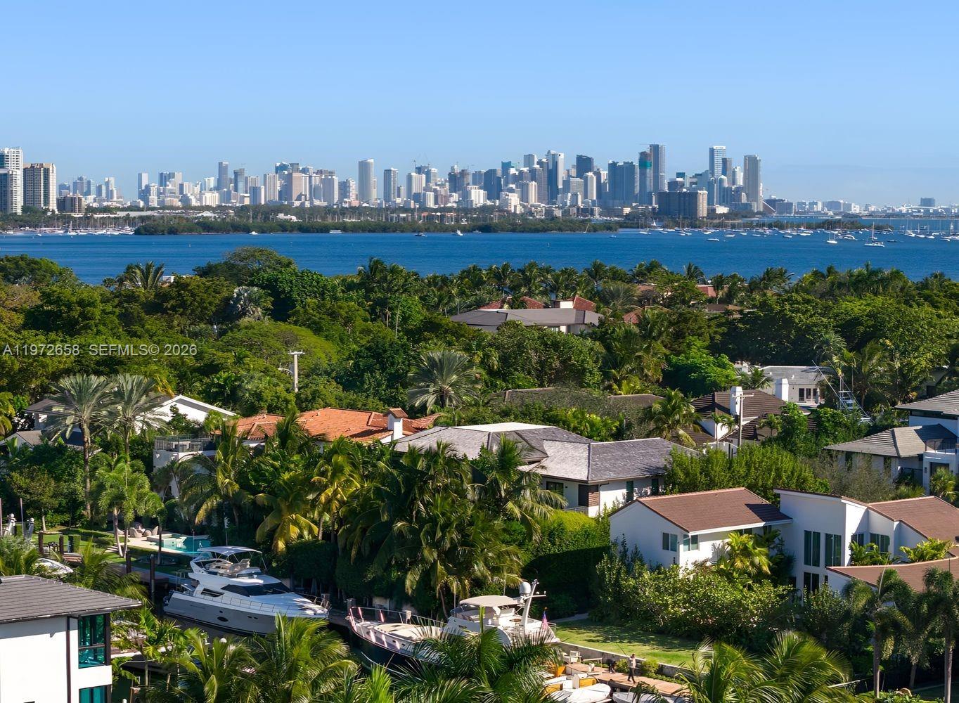 SUNRISE HARBOUR REV PL - Residential